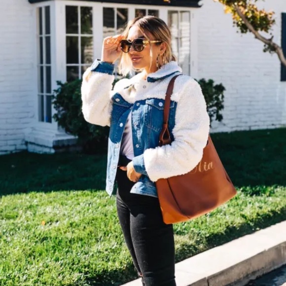 (NEW) GUESS Sherpa Denim Jacket with Logo Back - Picture 2 of 9